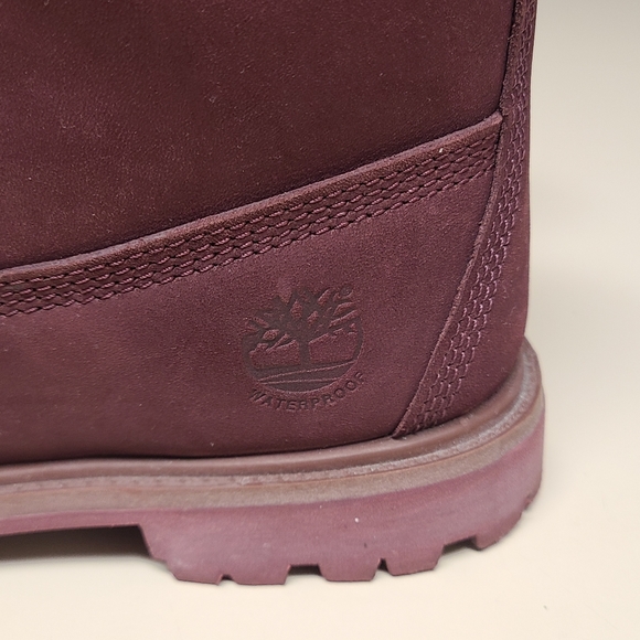 Timberland classic 6" boot size 6 1/2 - Picture 4 of 10